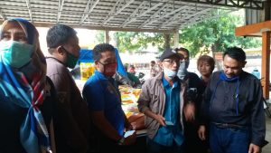 Jurnalis Metro Salurkan Bantuan Sembako