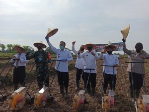 Wali Kota Metro Targetkan Petani Bisa Panen 7 Ton Perhektar