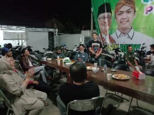 Berbondong Bondong Komunitas Dukung Abdy