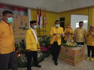 Golkar Potong Tumpeng, Jadikan Momentum Untuk  Menangkan Abdy