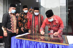 Resmikan Masjid Besar Baiturrohim, Walikota Herman HN Minta Warga Tingkatkan Iman dan Taqwa