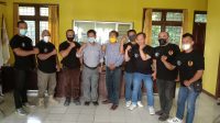 PBFI Metro Serahkan SK dan Bendera ke KONI Metro