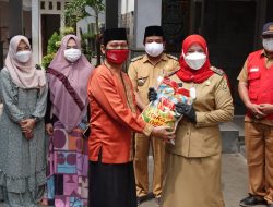 Pemkot Bagikan Sembako Kepada Ponpes dan panti asuhan