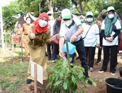 Walikota Eva Dwiana Himbau UNILA Perbanyak R- T- H