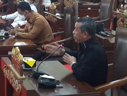 DPRD Pinta Pemkot Tertibkan Pedagang Musiman di Ruas Dan Bahu Jalan