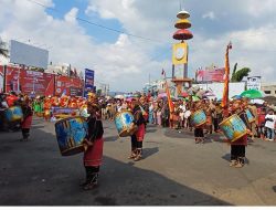 Lestarikan Budaya Atraksi Tarian Berbagai Daerah Warnai Kemeriahan Pawai Budaya HUT ke-341 Bandarlampung