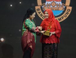 Pemkot Bandarlampung  Mendapatkan Penghargaan Daerah Peduli Penanganan Stunting
