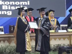 Walikota Bandarlampung Ke- 10 Herman HN Meraih Gelar Doktor Honoris Causa