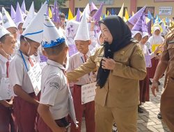Walikota Eva Dwiana Pantau MPLS di Sekolah SMP dan SD