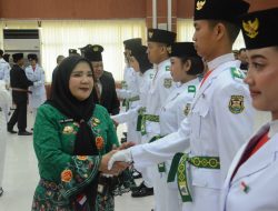 Walikota Eva Dwiana Kukuhkan 38 Anggota Paskibra Kota Bandar Lampung