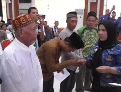 Pemkot Bandar Lampung Salurkan Insentif untuk 581 Pengurus Musala